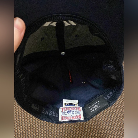 URGENT - NY Yankees Vintage Baseball Hat, MLB, Blue navy, elastic band - Picture 5 of 5